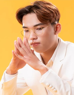 Tác giả hà hoàng